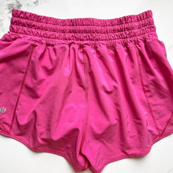 VGUC Lululemon Hotty Hot HR Shorts Sonic Pink 2.5" Inseam, Size 4 - Picture 3 of 3
